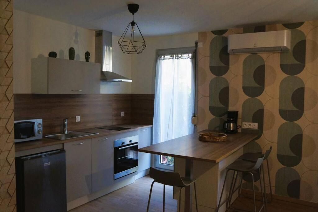 Studio Climatise Et Spacieux Situe Pres Des Parcs Vichy Ngoại thất bức ảnh