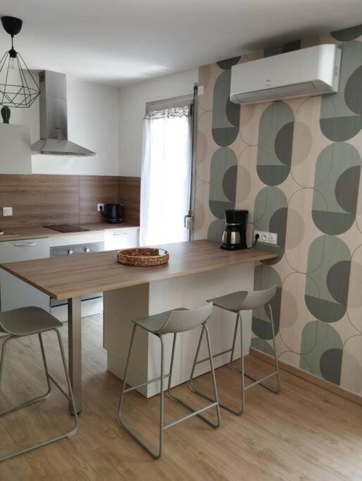 Studio Climatise Et Spacieux Situe Pres Des Parcs Vichy Ngoại thất bức ảnh