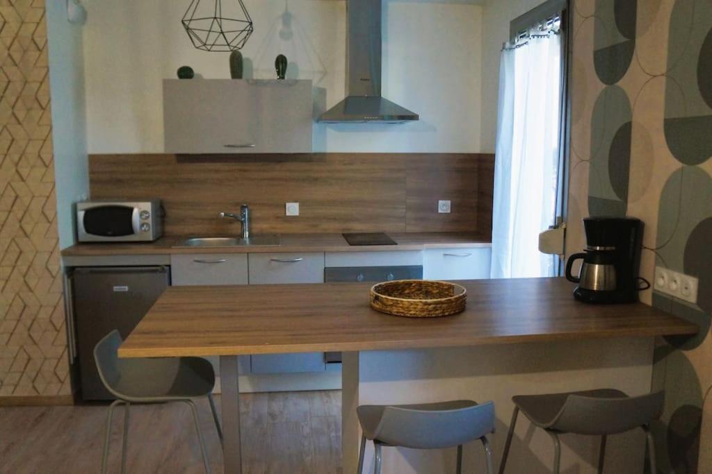 Studio Climatise Et Spacieux Situe Pres Des Parcs Vichy Ngoại thất bức ảnh